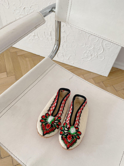 Baby Woolen Slippers (felt)-3