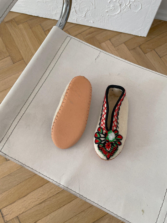 Baby Woolen Slippers (felt)-0